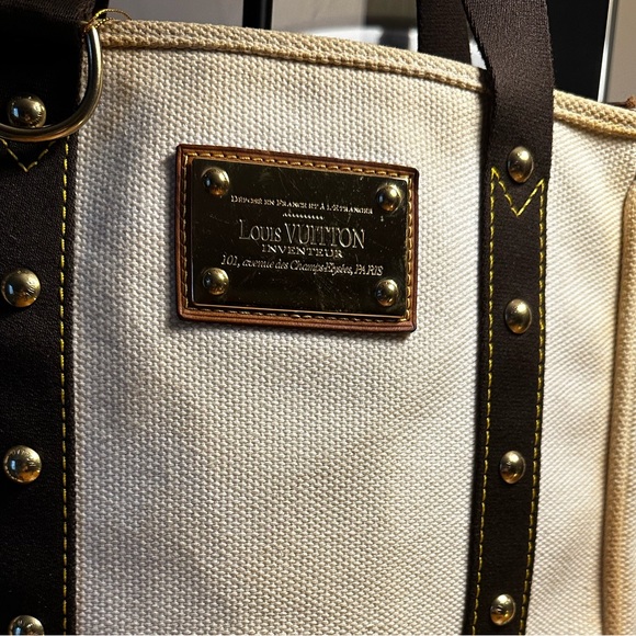 Louis Vuitton Canvas Ivory & Yellow Two-Tone Tote - Picture 4 of 15